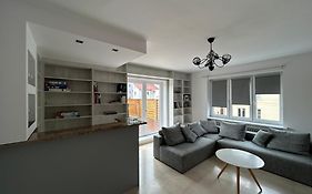 Gdynia Pomorska 49B Dla 2-7 Os Z Tarasem